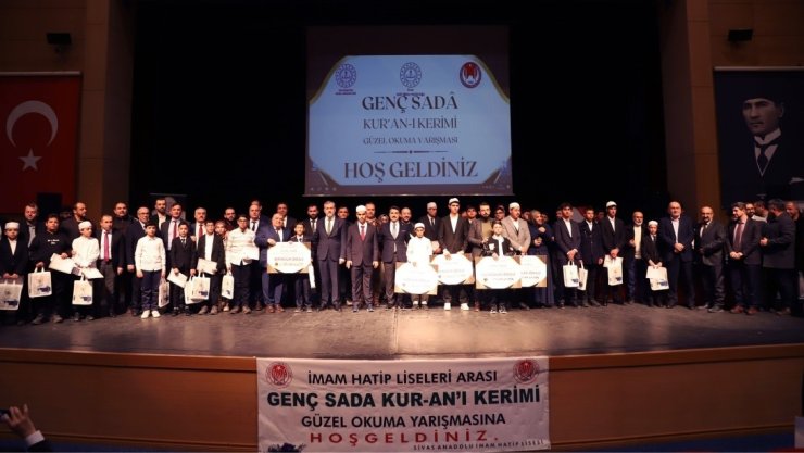 Kur’an-ı Kerim’i en güzel okumak için yarıştılar
