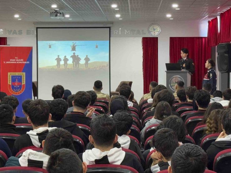 Lise öğrencilerine Jandarma anlatıldı