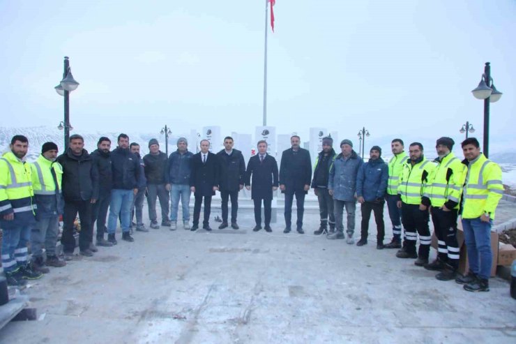 Maden kazasında vefat eden işçiler için anıt yapıldı