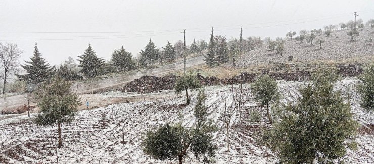 Kilis’te kar sevinci