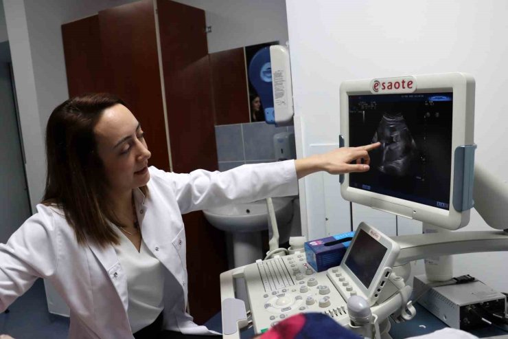 Öztürk, "Sezaryen, tıbbi gereklilik halinde yapıldığında anne ve bebek için hayat kurtarıcıdır"