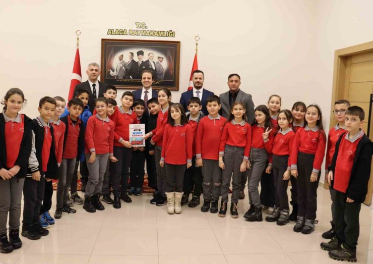 İlkokul öğrencileri hikaye kitabı yazdı