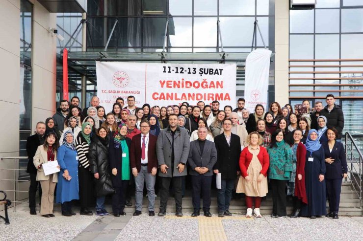 Kütahya’da "Yenidoğan canlandırma uygulayıcı" eğitimi gerçekleştirildi