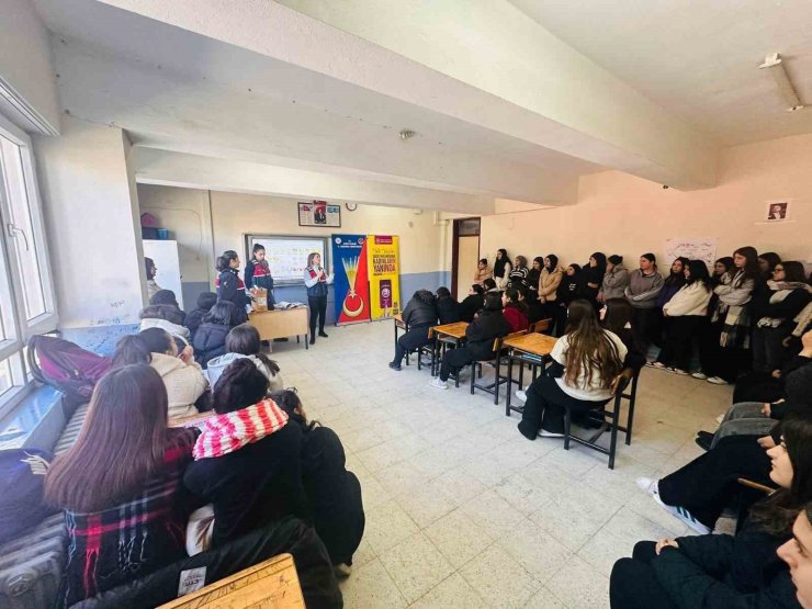 Söke’de öğrenciler jandarma tarafından bilgilendirildi