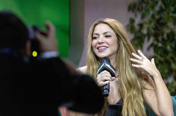 Dünyaca ünlü sanatçı Shakira hastaneye kaldırıldı