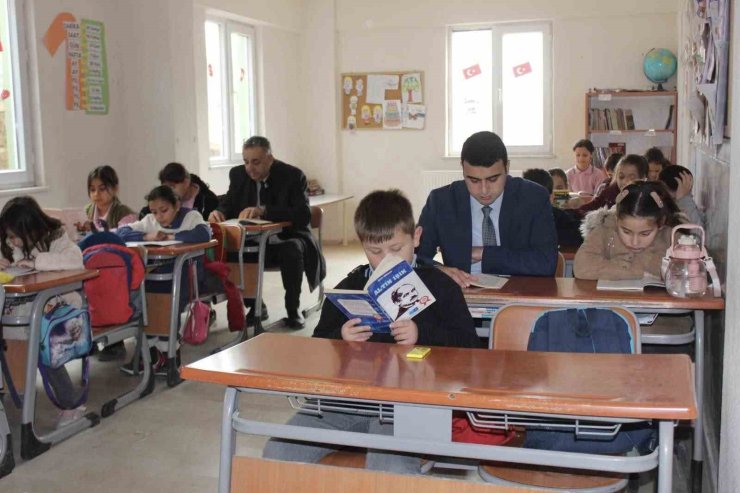 Öğrencilere yönelik kitap okuma teşviki sürüyor