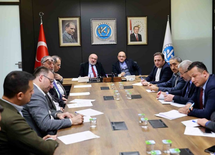 Kayseri’de MYO öğrencileri ve mezunlarına ‘mega destek’