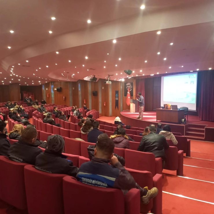 Eskişehir Büyükşehir Belediyesi personeline ’Afet Bilinci ve Farkındalık Eğitimi’ verildi