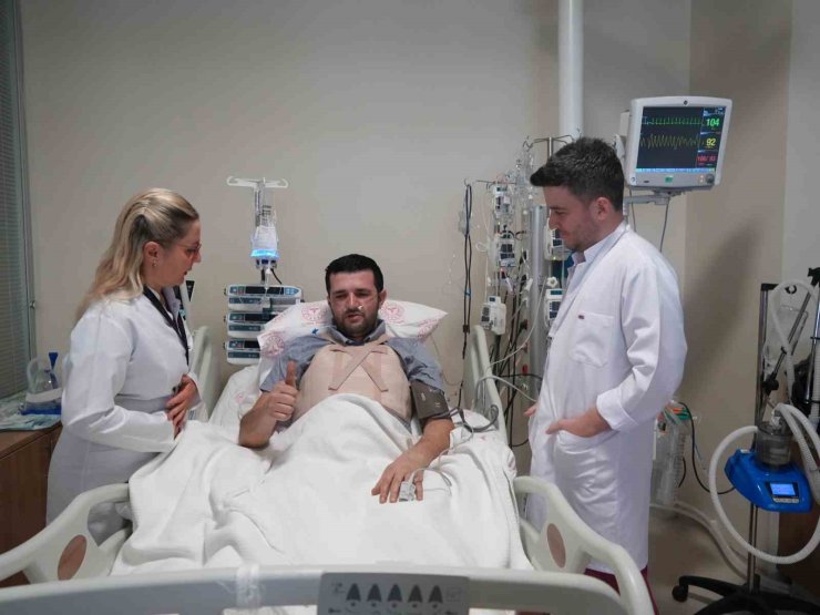 Aort damarı yırtılan Azerbaycanlı tır şoförü, Kastamonu’da yapılan ameliyatla sağlığına kavuştu