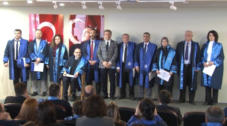 İstanbul Esenyurt Üniversitesi’nde Akademik Başarı Ödül Töreni gerçekleştirildi