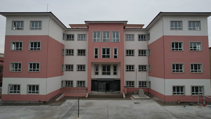 Yenilenen okullarda eğitim 24 Şubat’ta başlıyor