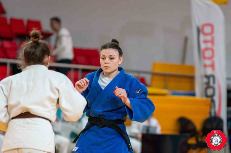 Balıkesir Büyükşehirli judocular Türkiye şampiyonu