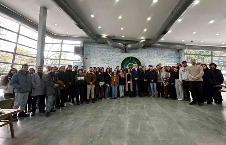 Başkan Kazım Kurt gençlerle buluştu: "Gençlerimizin sözü, yol haritamızdır"