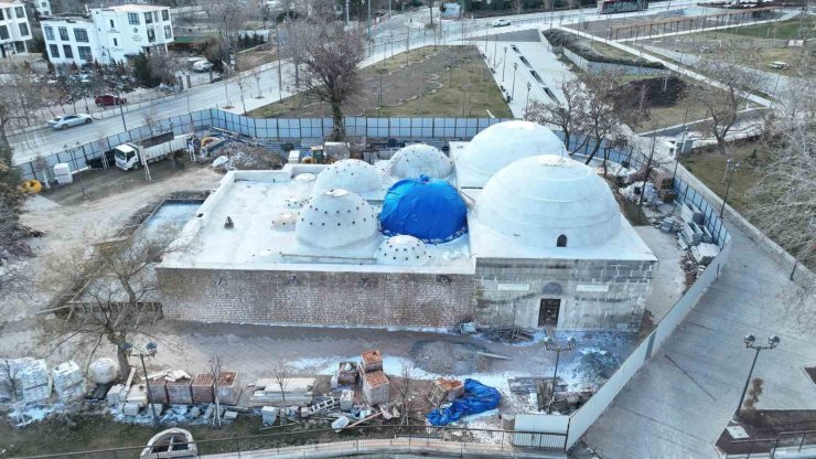 Başkan Altay: "Meram’daki Tarihi Karamanoğlu Mehmet Bey Hamamı’nı turizme kazandırıyoruz"