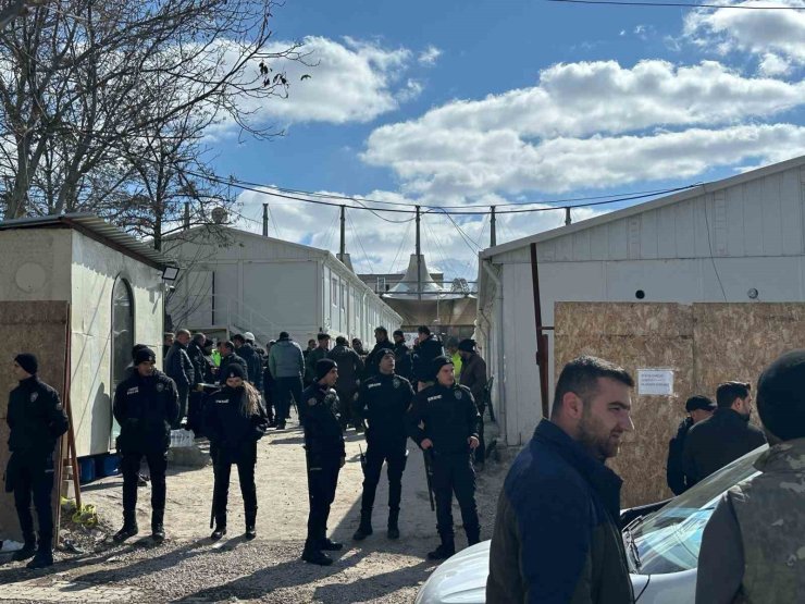 Malatya’da inşaat işçilerinin "horlama" kavgası: 15 yaralı