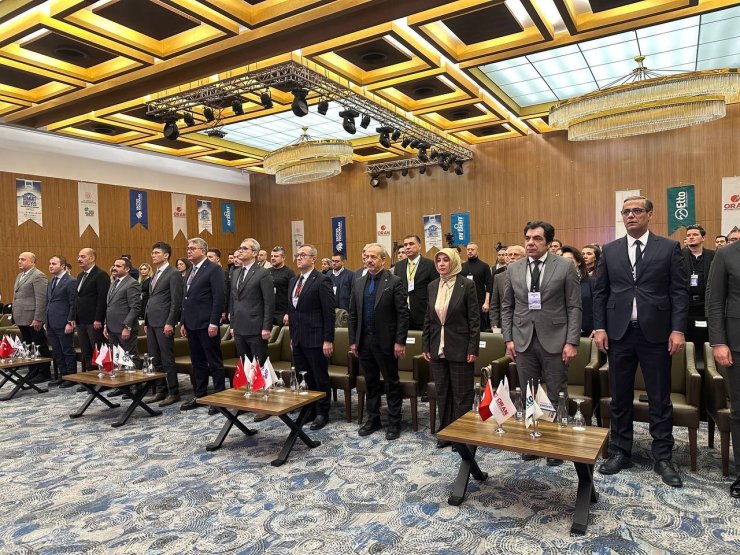 Kayseri’de Summit Erciyes Geleceğe Yatırım Yapanlar Zirvesi düzenlendi