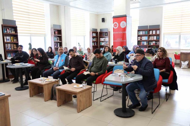 ‘Nitelikli okur buluşmaları’ 3 yıldır devam ediyor