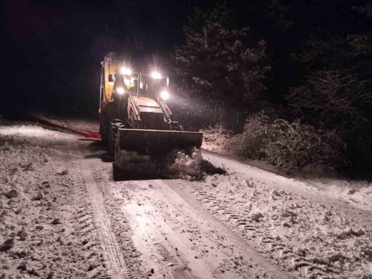 Başkan Çerçioğlu: "Karla mücadele çalışmalarımız devam ediyor"