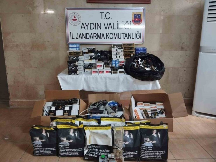 Aydın’da jandarmadan bandrolsüz sigara baskını