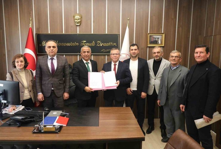 Samsun’da büyükbaş hayvanlar için küpeleme yetki devri gerçekleştirildi