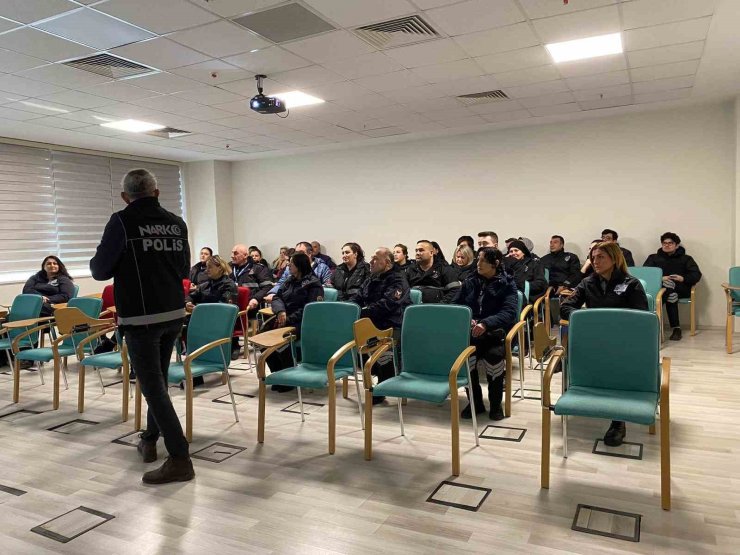Tekirdağ’da özel güvenlik görevlilerine KAAN eğitimi verildi