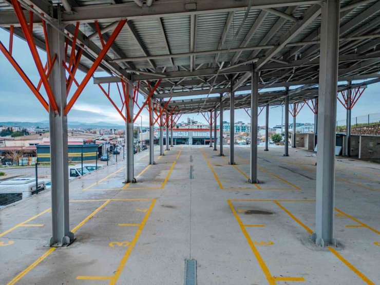 Seferihisar Belediyesi, Karakayalar Pazar Yeri’ni hizmete açıyor.