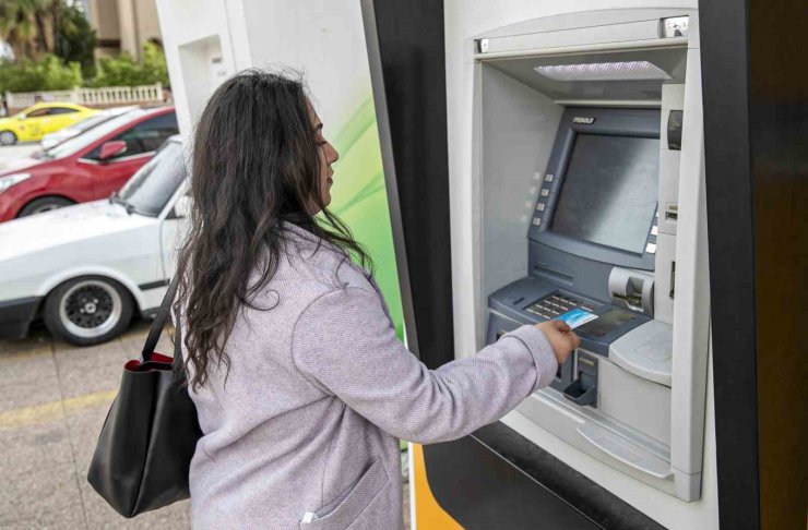 Mersin’de ’Halk Kart’ ve ’Öğrenim Yardımı’ ödemeleri hesaplara yatırıldı