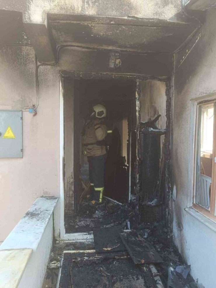 Erdek’te ev yangını