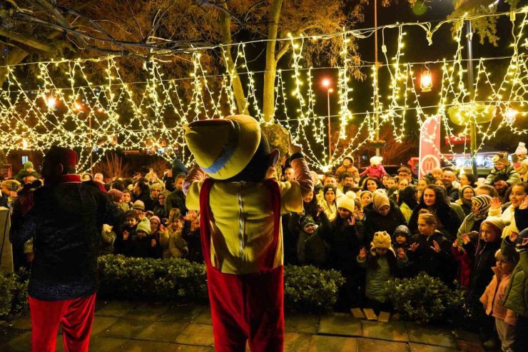 Bilecik’te iftar yemeğine binlerce kişi katıldı