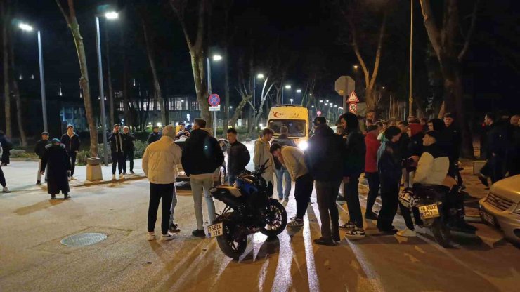 Otomobil ile motosiklet çarpıştı: 1 yaralı