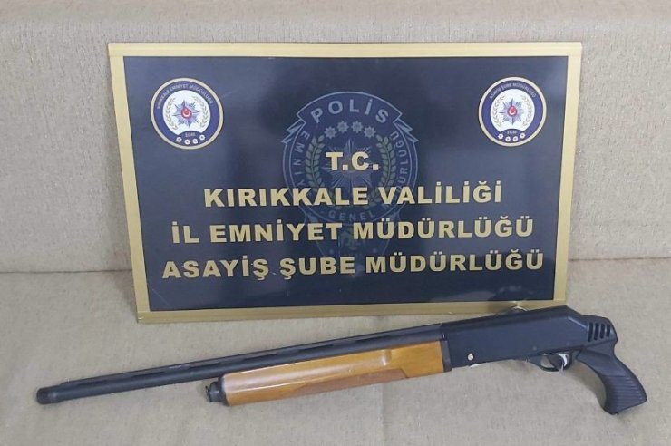 Kırıkkale’de denetimler sürüyor: Aranan şahıslar yakalandı, uyuşturucu ve silah ele geçirildi