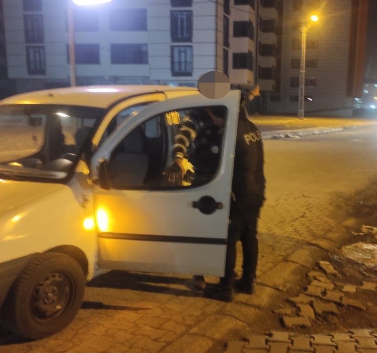 Kars’ta polis ekiplerinden asayiş ve güvenlik uygulaması