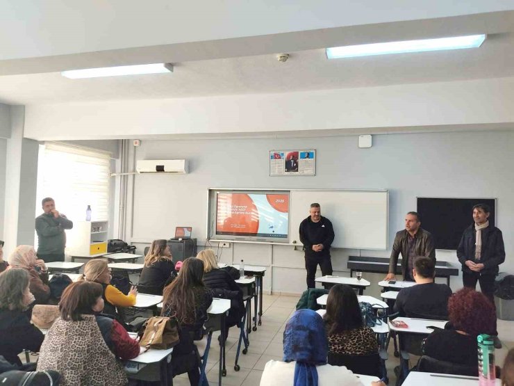 Köyceğiz’de öğretmenlere eğitim