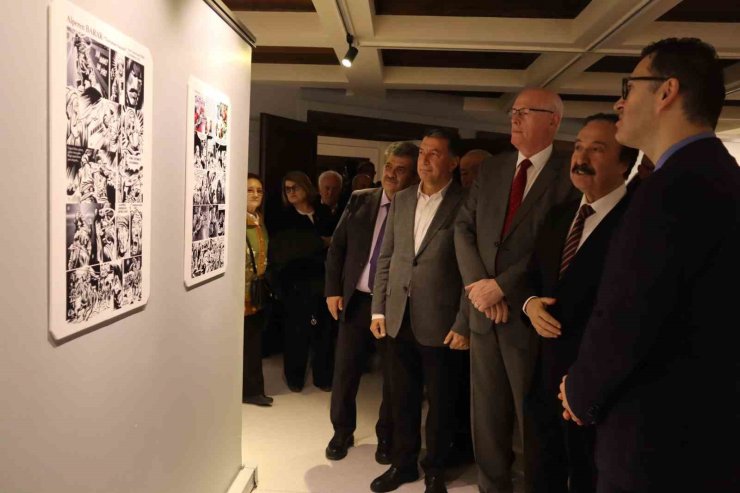 Bahattin Atak’ın "Elinde Fırça, Dilinde Müzik" isimli çizgi roman sergisi açıldı