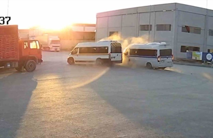 İşçi servisi kaza yaptı: 19 yaralı