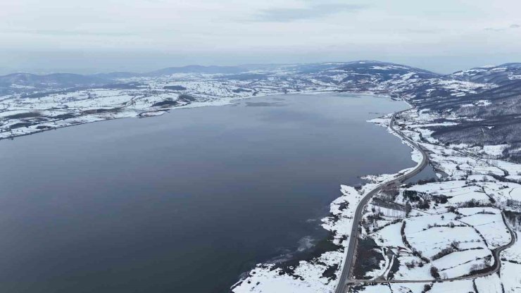 Kar yağışı Ladik Gölü’ne can suyu oldu ama yeterli değil