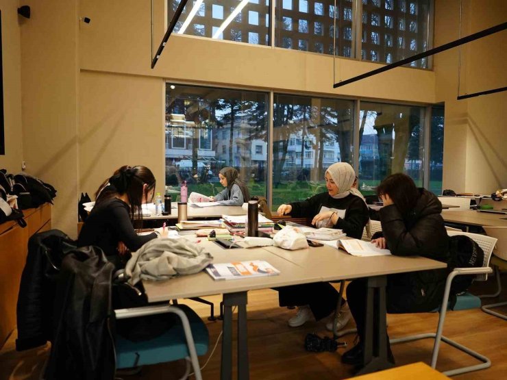 Kütüphaneler bizim için en büyük kazanım