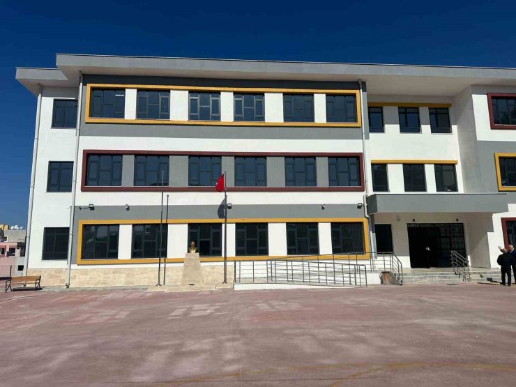 Aliağa’da 57 yıllık Namık Kemal İlkokulu, yeniden hizmete açılıyor