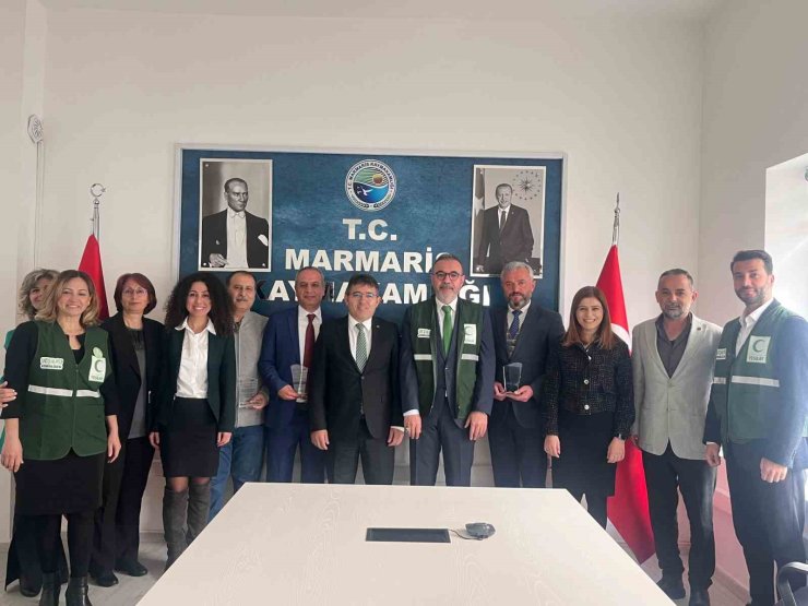 Marmaris’te "Hepimiz İçin Bağımsız Gelecek" projesi Yeşilay köşesi ödülleri sahiplerini buldu