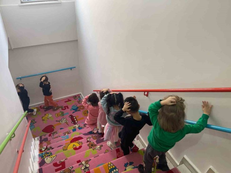 Odunpazarı Belediyesi’nden çocuklara ve öğretmenlere afet farkındalık eğitimi