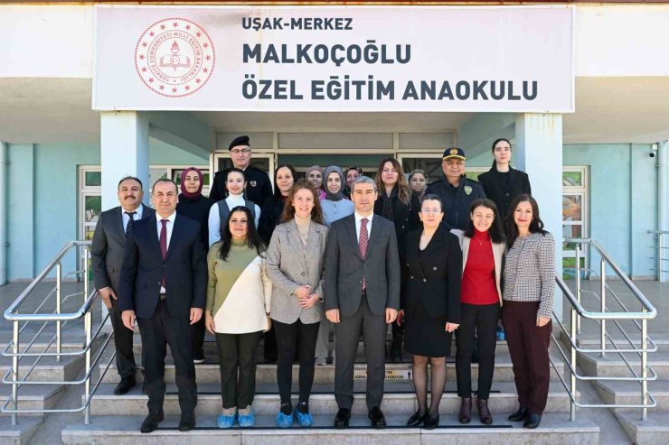 Vali Aktaş, öğrencilerle bir araya geldi