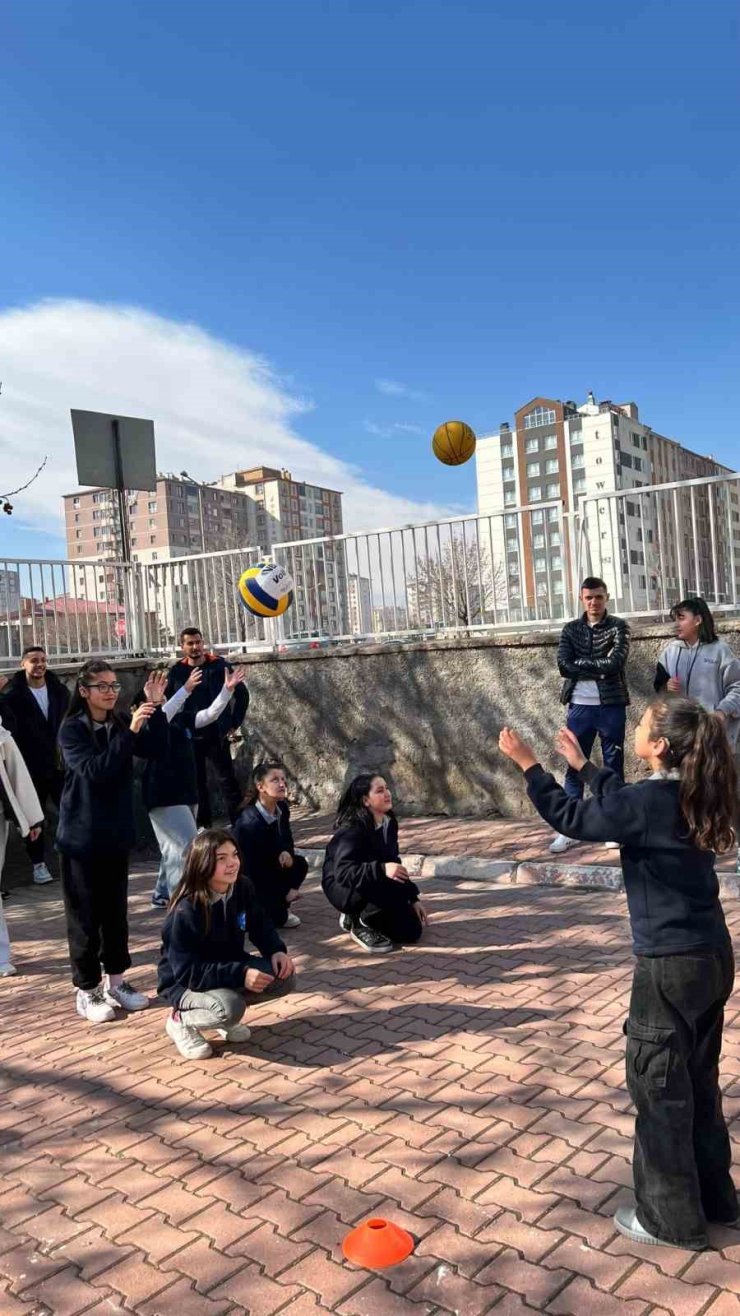 ERÜ Spor Bilimlerinden anlamlı etkinlik