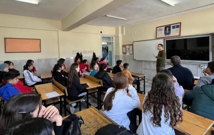 Bozyazı’da ’Stres ve kaygı yönetimi’ semineri düzenlendi