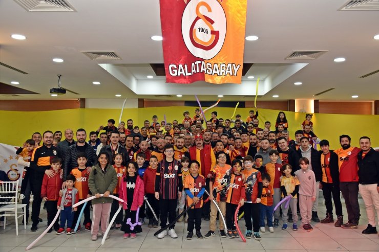 Galatasaray taraftar grubunun iftar yemeği büyük ilgi gördü