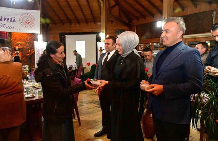 Ardahan’da "8 Mart Dünya Kadınlar Günü İftar Programı" düzenlendi