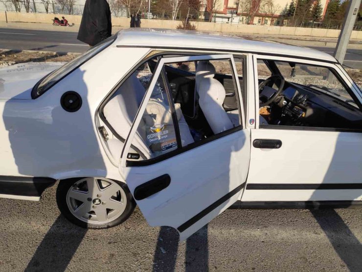 Kütahya’da taraftarlar, araçlara ve şahıslara saldırdı