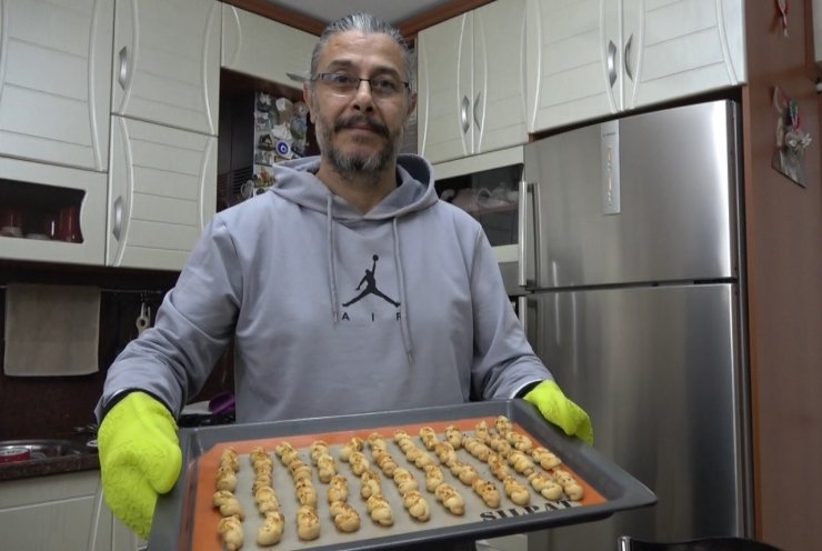 Kütahya’da 32 yıllık öğretmenin mutfak başarısı