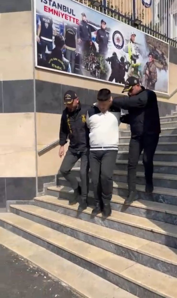 Maltepe’de 20 yaşındaki genç yan bakma cinayetine kurban gitmiş