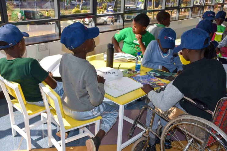 TİKA, Kenya Milli Kütüphanesi’nin çocuk bölümünü yeniledi