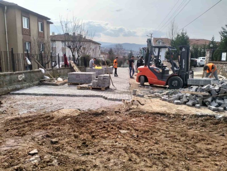 Havalar ısındı, üstyapı çalışmaları hızlandı